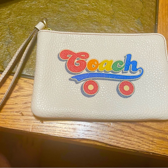Rainbow Coach coin purse with skate - Picture 1 of 2
